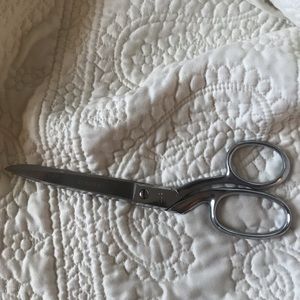Singer vintage sewing scissors